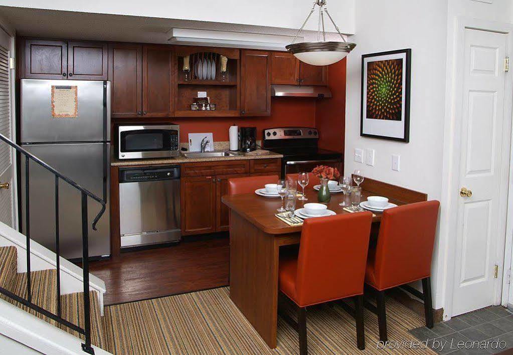 Residence Inn Buffalo Amherst Room photo